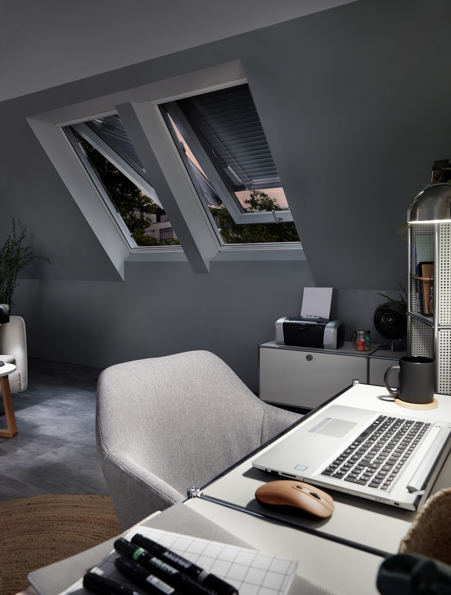 Wohnzimmer, Laptop, Fenster, Tasse, Stift, Wohnzimmer, Laptop, Fenster, Tasse, Stift