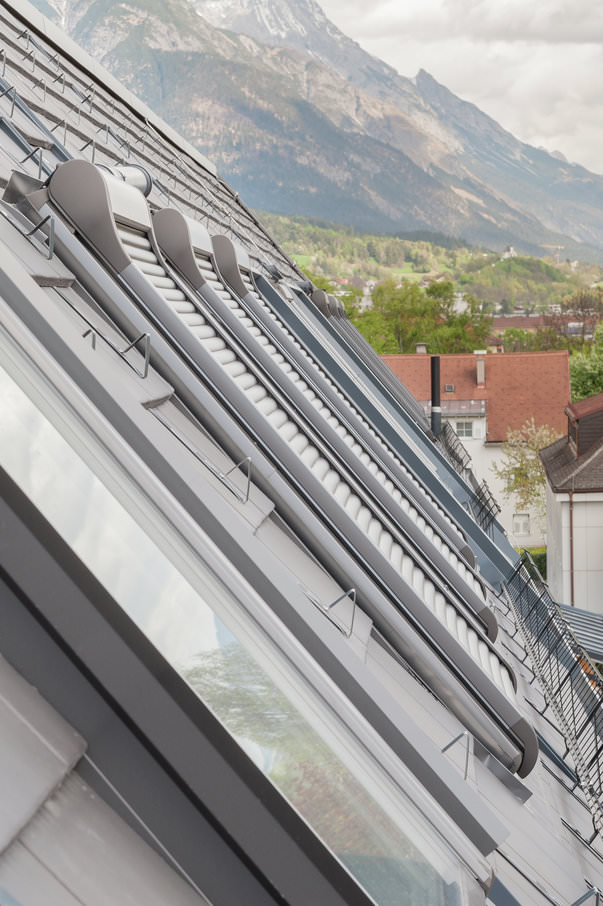 Roto Designo R6/R8 Außenrollladen ZRO-537669M